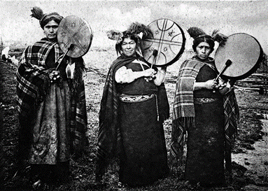 Machi's, priesteressen en geneesvrouwen van de Mapuche.